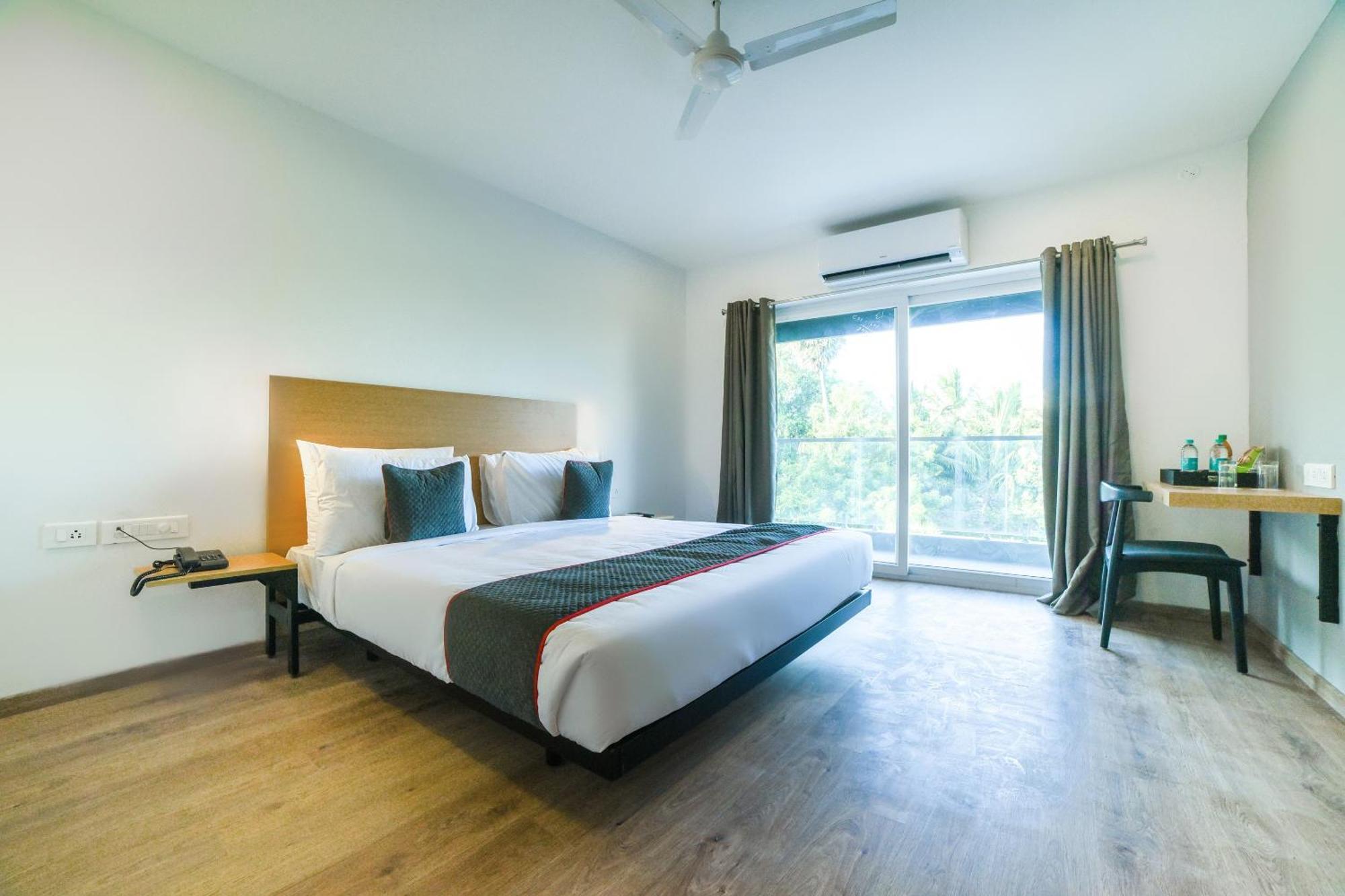 Townhouse 211 Laguna Ecr Near Juhu Beach Chennai Exterior photo