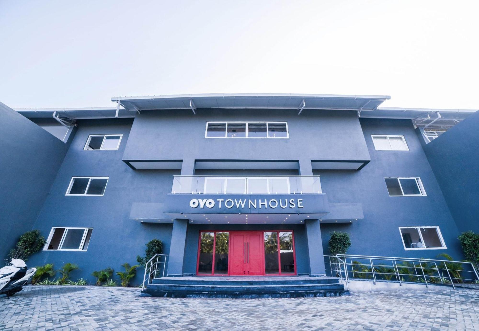 Townhouse 211 Laguna Ecr Near Juhu Beach Chennai Exterior photo